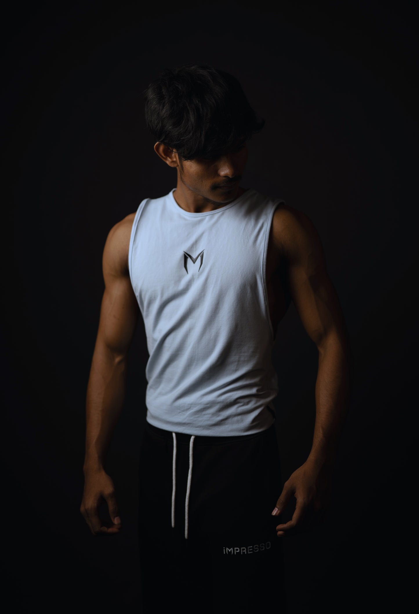 iMPRESSO Drop-Arm Tank
