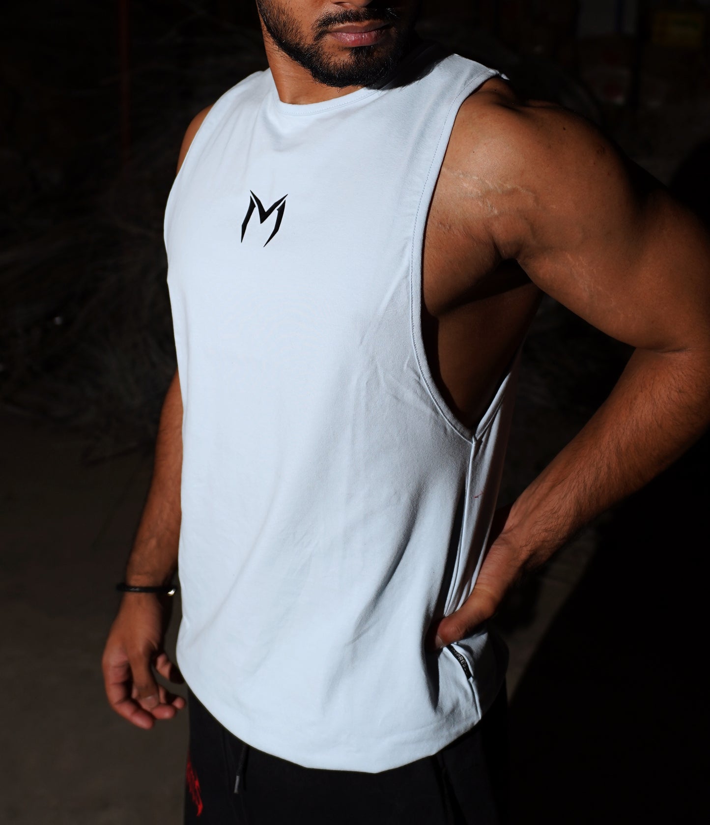 iMPRESSO Drop-Arm Tank