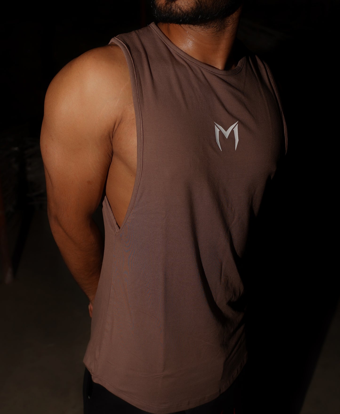 iMPRESSO Drop-Arm Tank